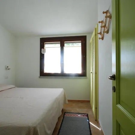 דירה Is Cannisonis