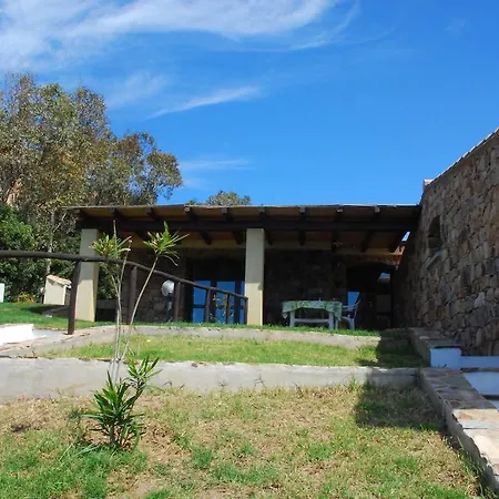 דירה Is Cannisonis